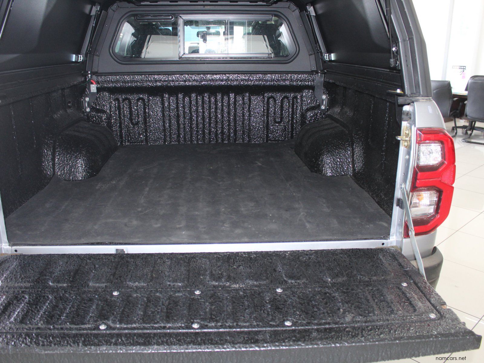 2025 Toyota Hilux Raider DC photo