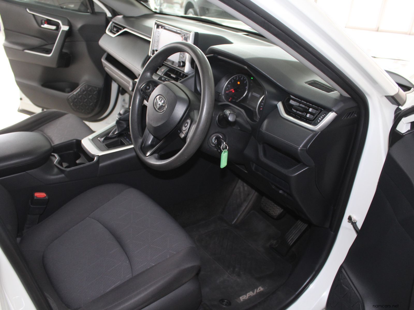 2019 Toyota RAV4 2.0 GX auto photo