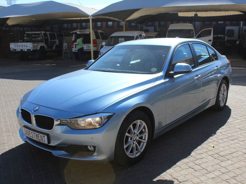 2012 BMW 320D A/T F30 photo
