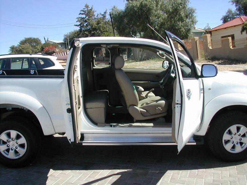 2011 Toyota Smart cab photo