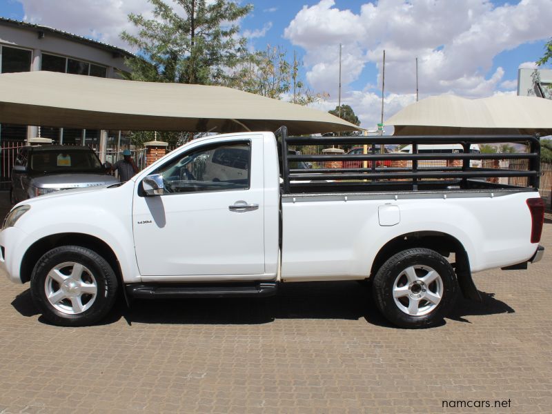 2016 Isuzu KB 300 D-TEC S/C 4X4 photo