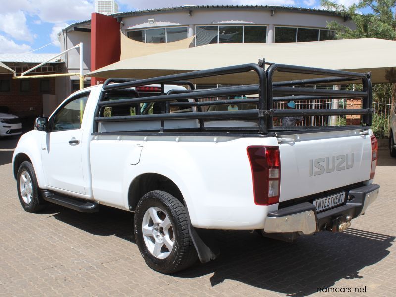 2016 Isuzu KB 300 D-TEC S/C 4X4 photo