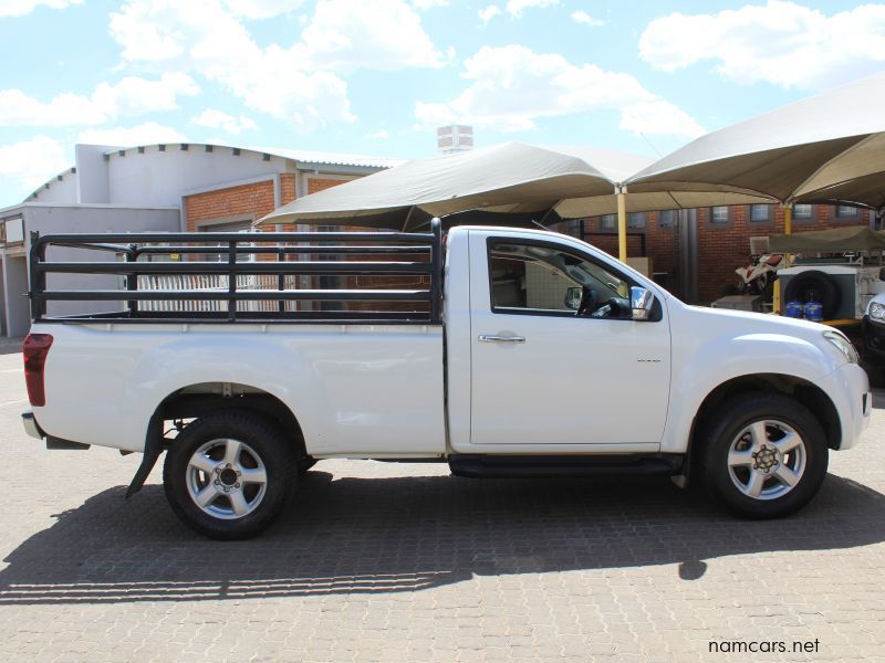 2016 Isuzu KB 300 D-TEC S/C 4X4 photo