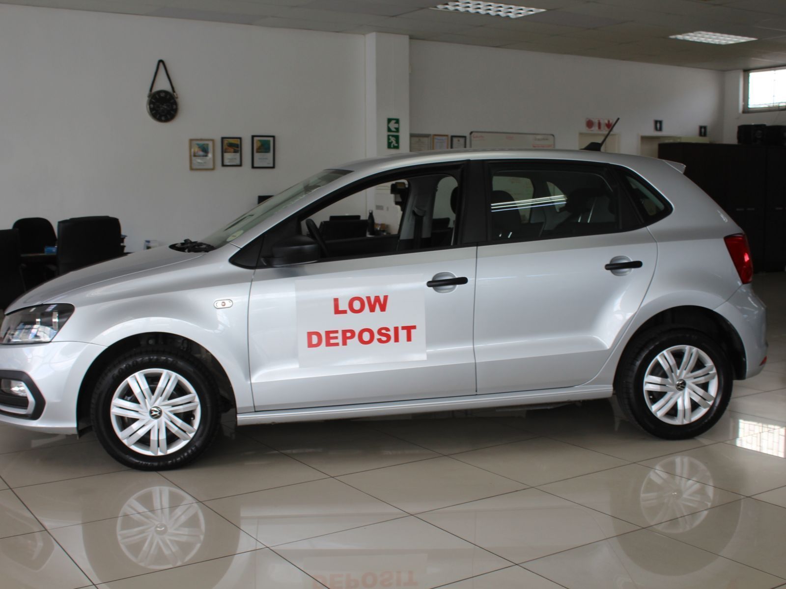Volkswagen Polo Vivo 1.4i Hatch in Namibia