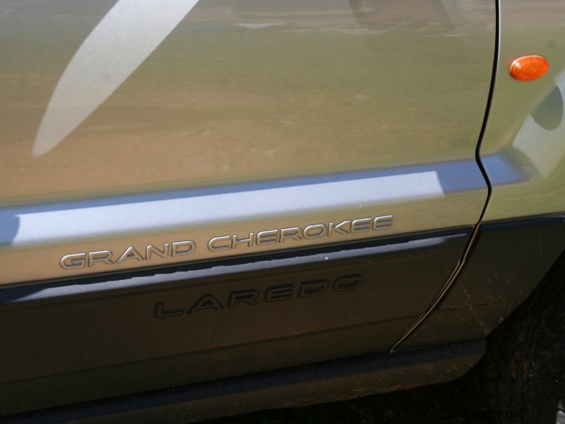 2005 Jeep Grand Cherokee Laredo CRD photo