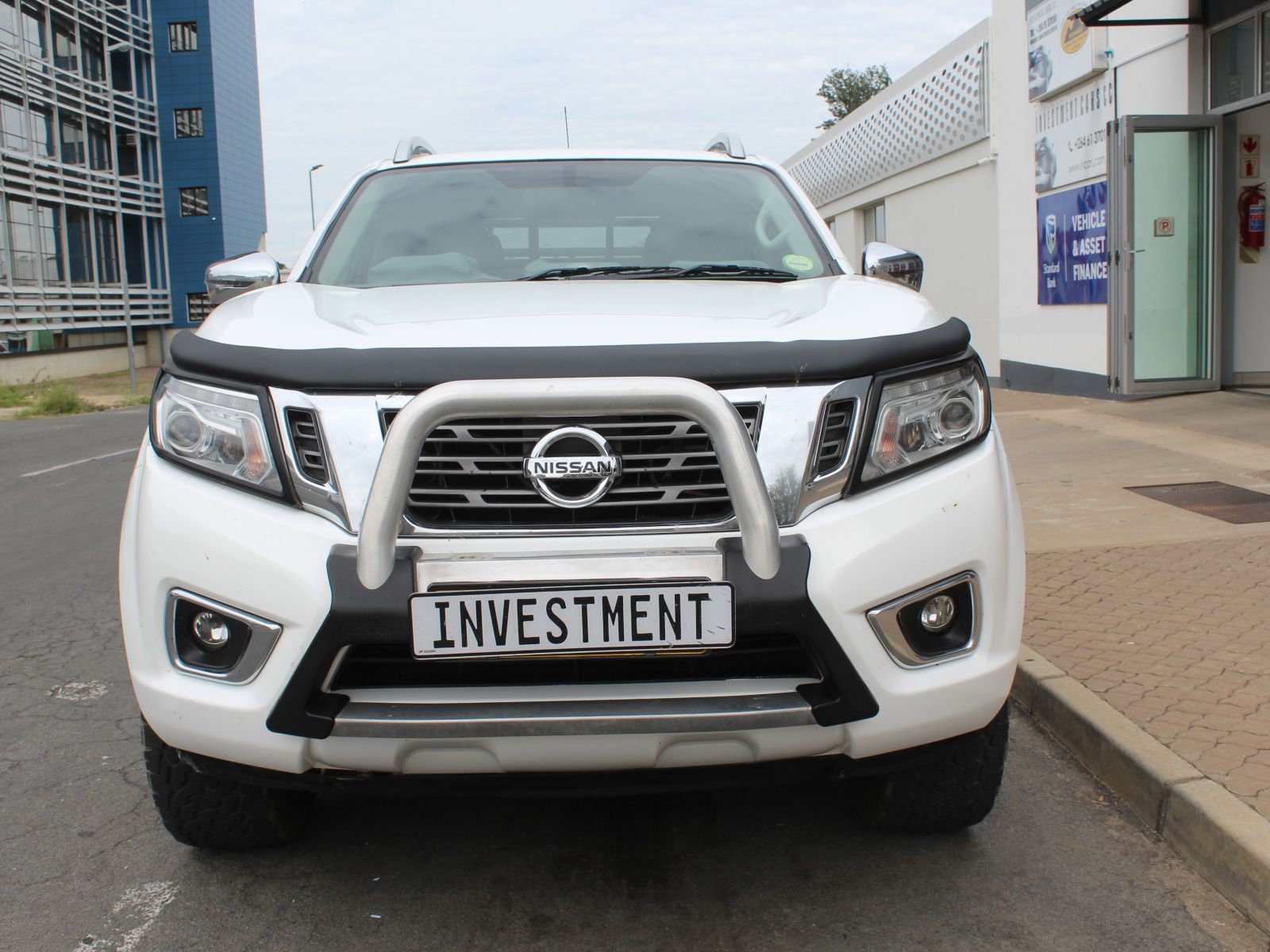 2017 Nissan Navarra 2.3 TDI  DC 4x4 Auto photo