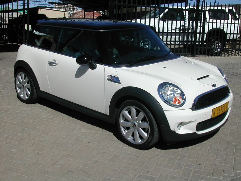 Mini Cooper S Turbo in Namibia