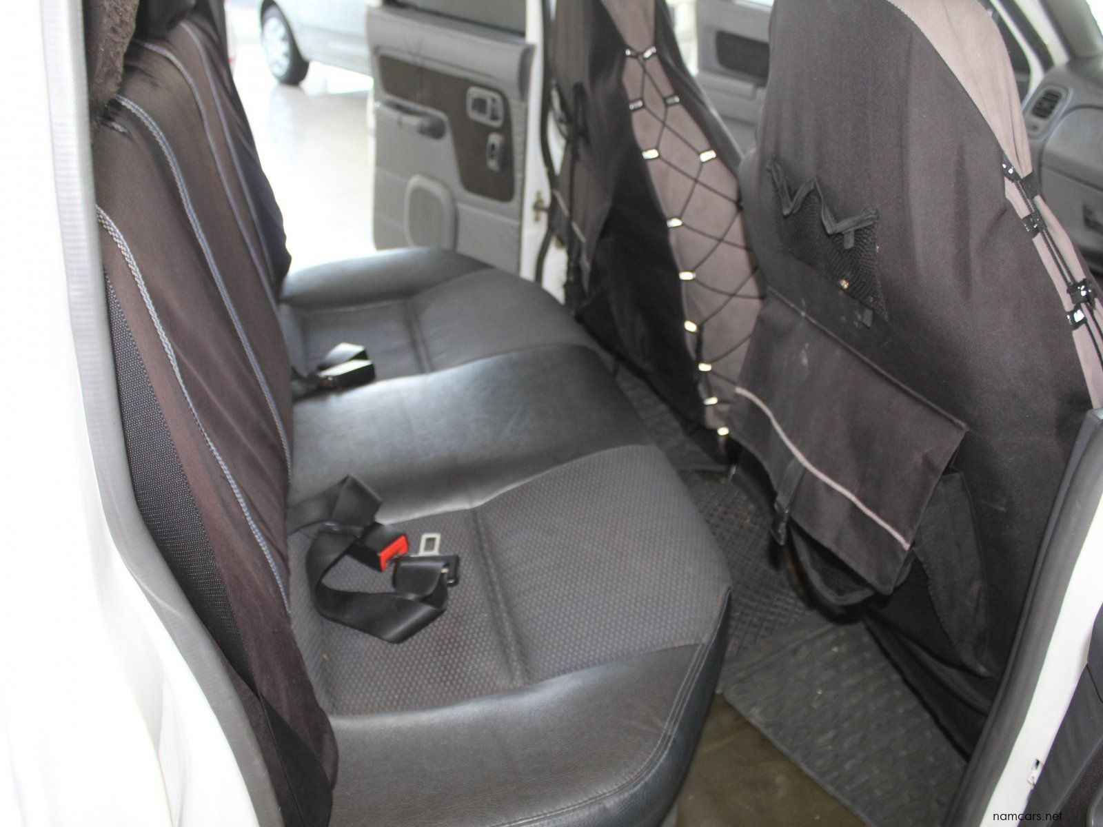 2012 Nissan Nissan Np300 2.4i photo