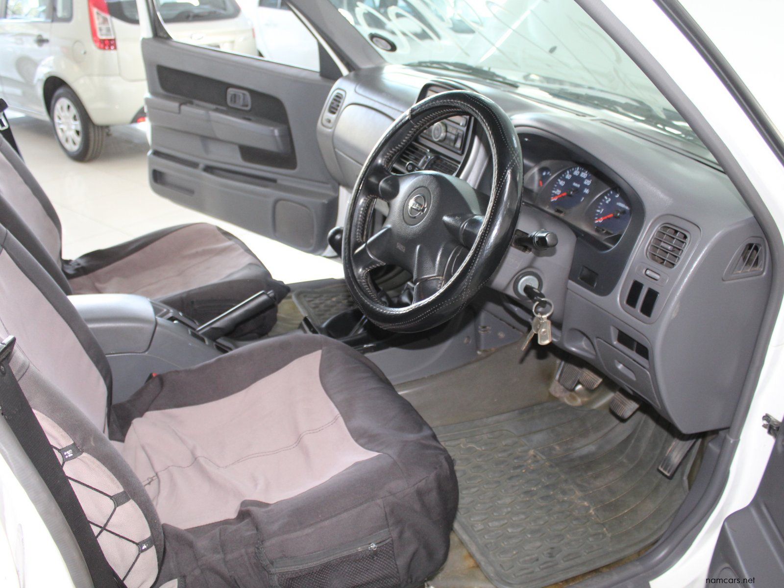 2012 Nissan Nissan Np300 2.4i photo