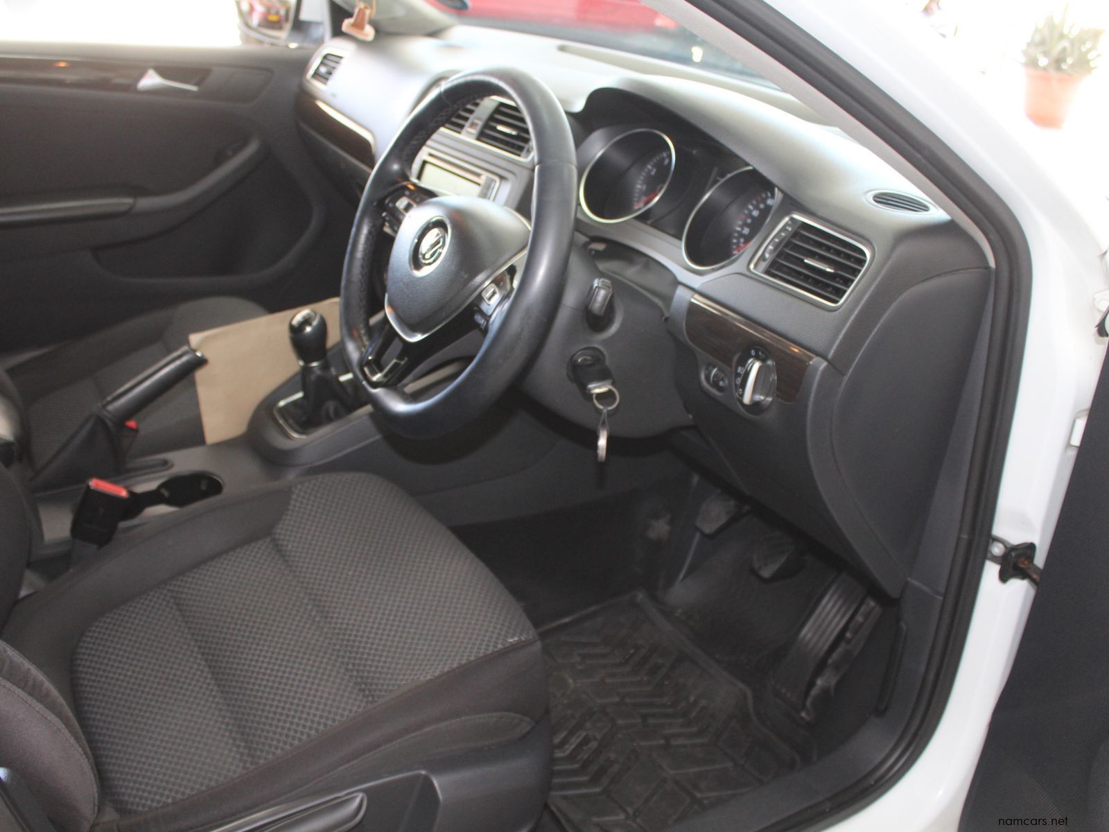 2016 Volkswagen Jetta photo