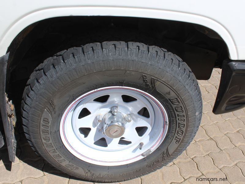 1997 Toyota Hilux 2.4 Diesel 2x4 SWB photo