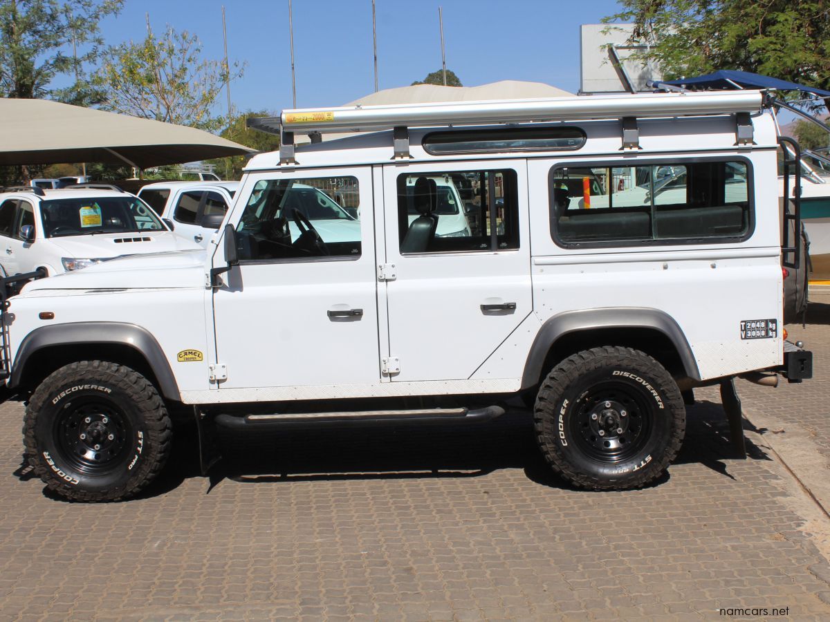 2011 Land Rover Defender LWB 5 door photo