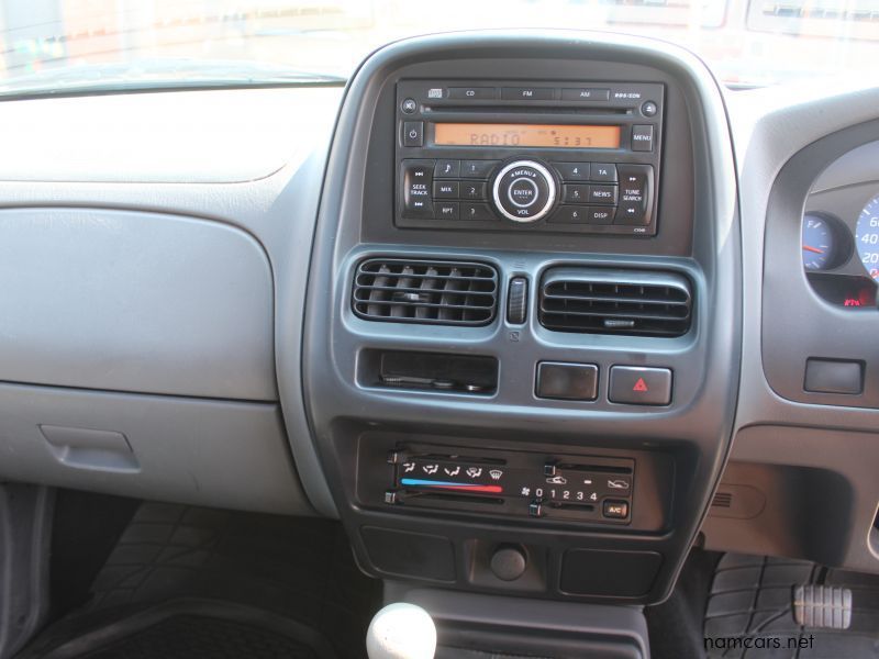 2021 Nissan NP300 2.5TDI D/C 4X4 photo