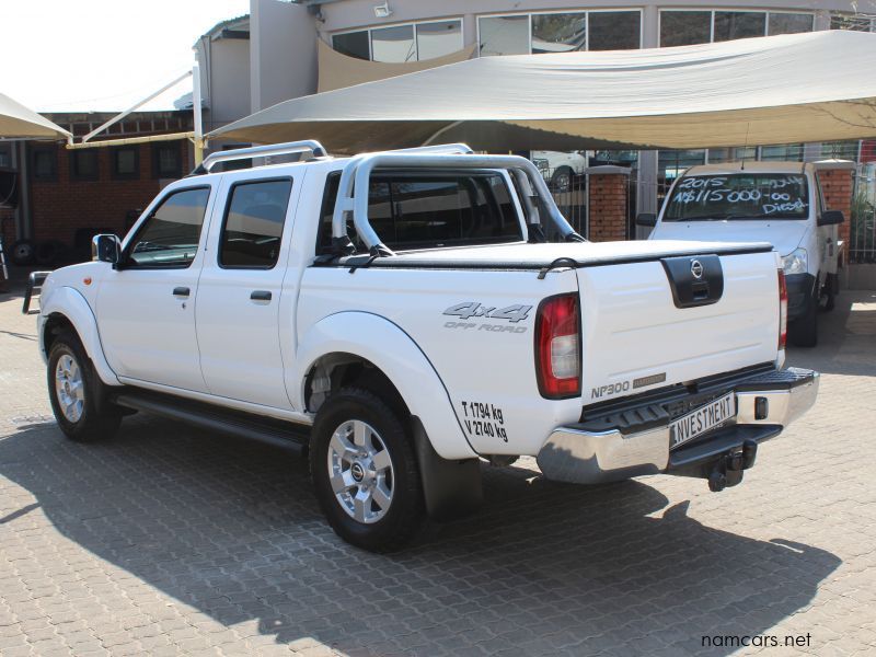 2021 Nissan NP300 2.5TDI D/C 4X4 photo