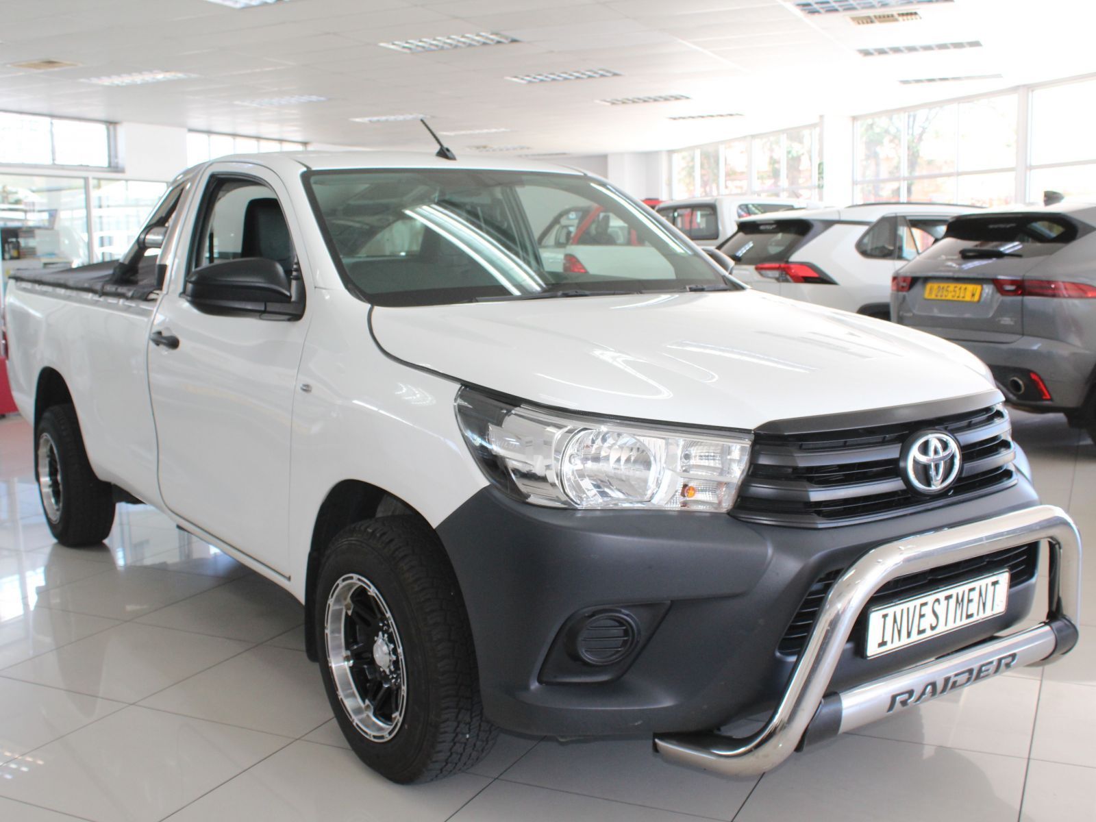 Toyota Hilux 2.0 VVTI in Namibia