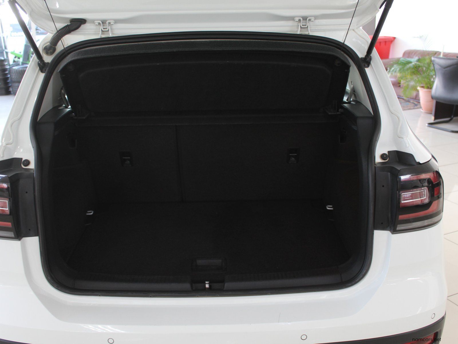 2020 Volkswagen T-Cross photo