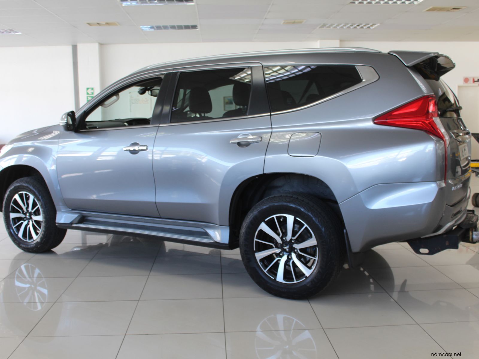 2020 Mitsubishi Pajero Sport photo