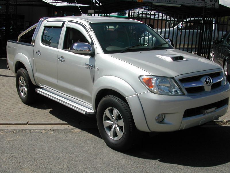 2007 Toyota Hilux 3.0 D4D D/C 2x4 for sale | 50 000 Km | Manual