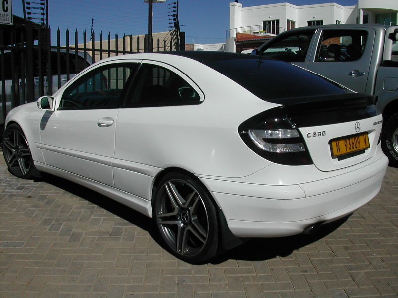 2005 MercedesBenz C230 Kompressor for sale 128 000 Km Manual