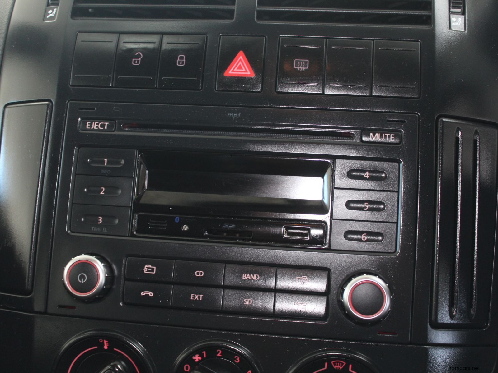 2016 Volkswagen VW Polo Sedan 1.4i photo