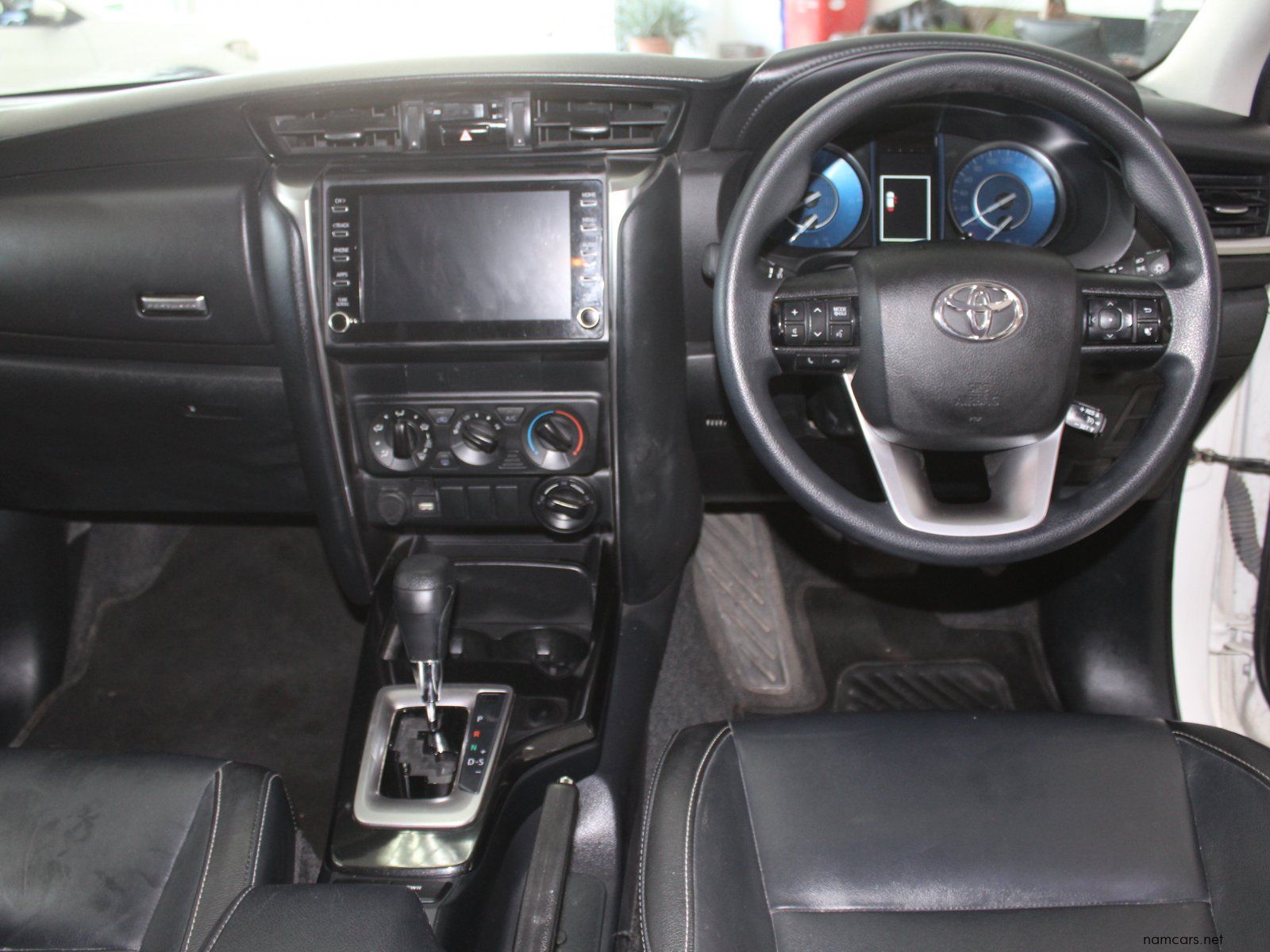 2025 Toyota Fortuner photo