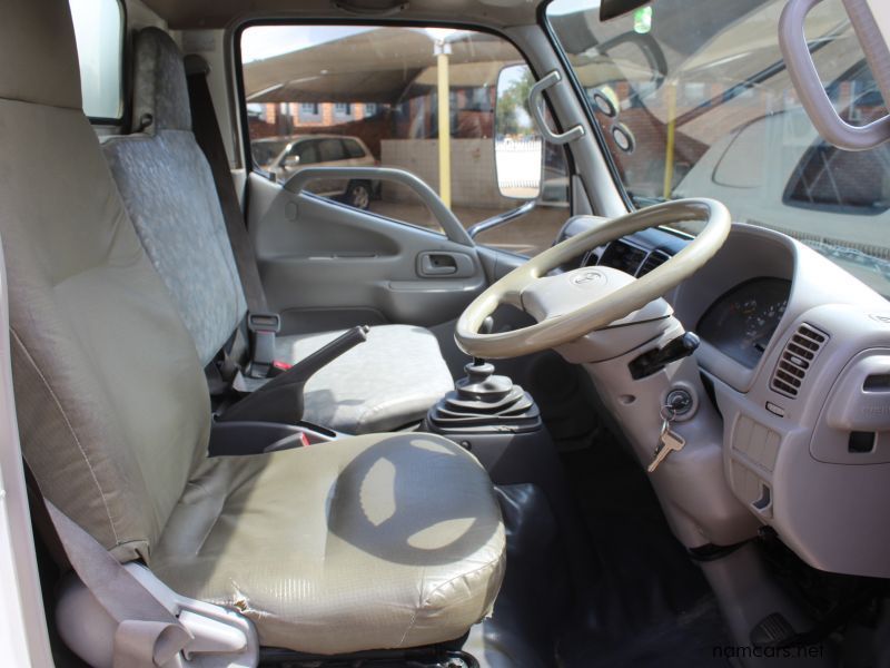 2009 Toyota Dyna 5-104 photo