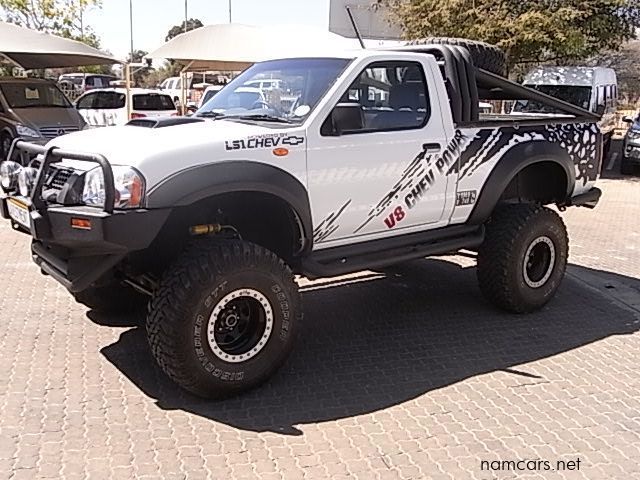 2013 Nissan Patrol-Np300 V8 photo