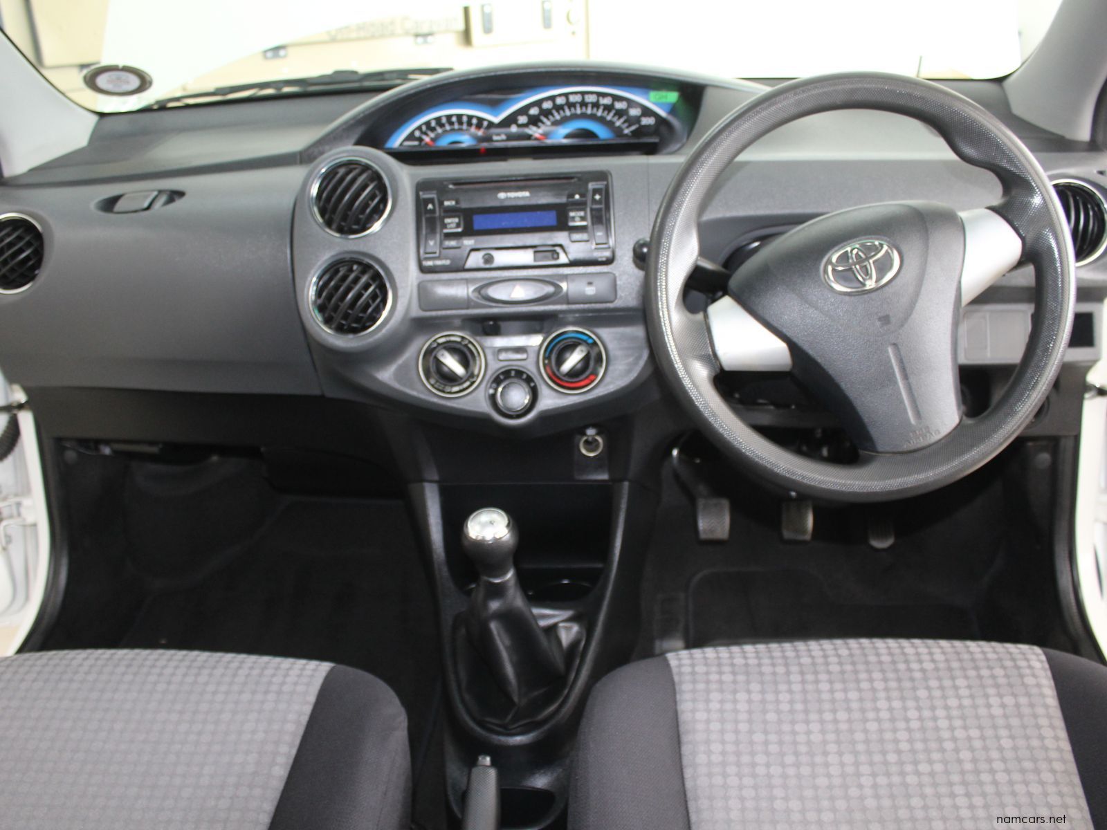 2014 Toyota Etios Sedan 1.5 XS photo