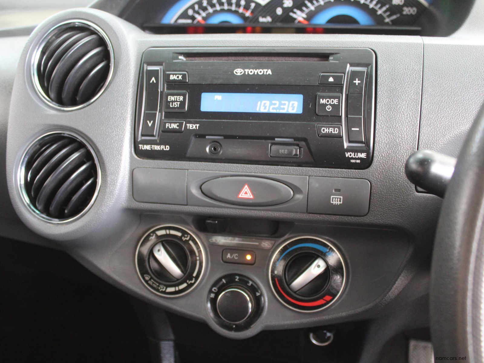 2014 Toyota Etios Sedan 1.5 XS photo