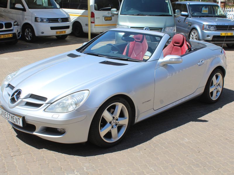 2005 Mercedes-Benz SLK 200 photo