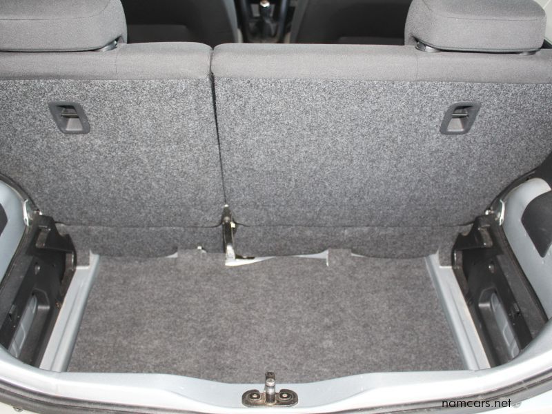 2015 Volkswagen VW UP photo