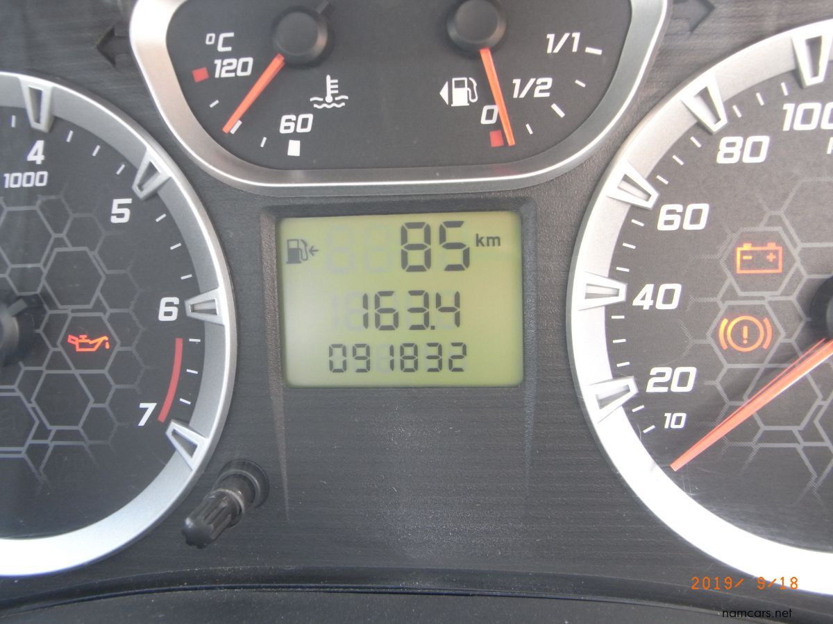 2014 Ford IKON 1.6I LX photo