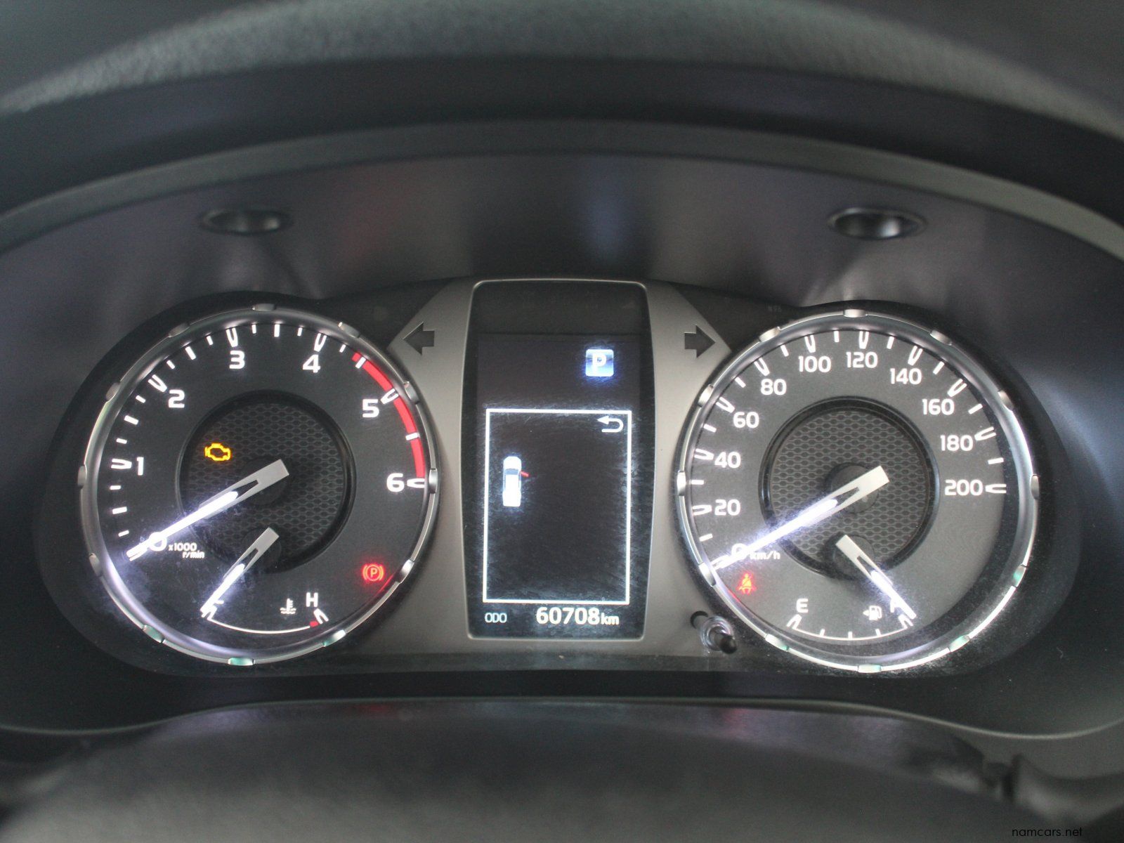 2025 Toyota Hilux 2.4 GD6 DC 4x4 photo