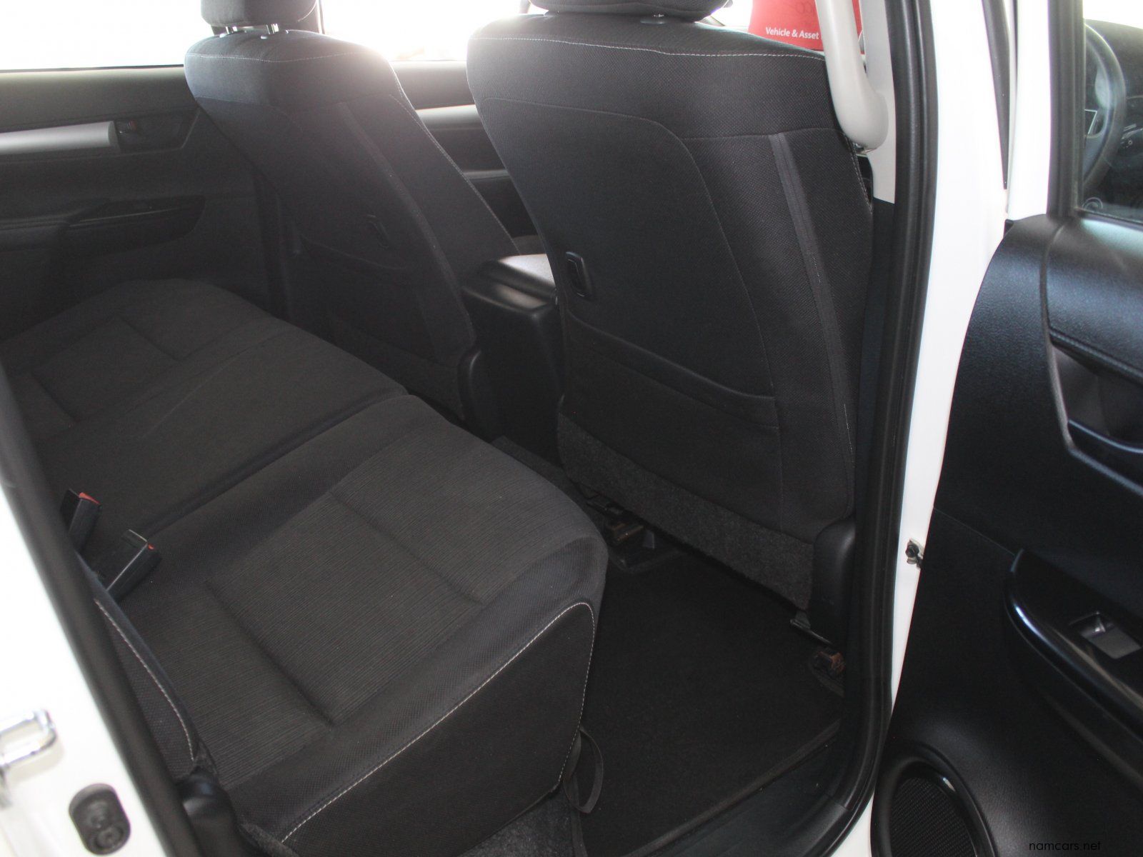 2025 Toyota Hilux 2.4 GD6 DC 4x4 photo