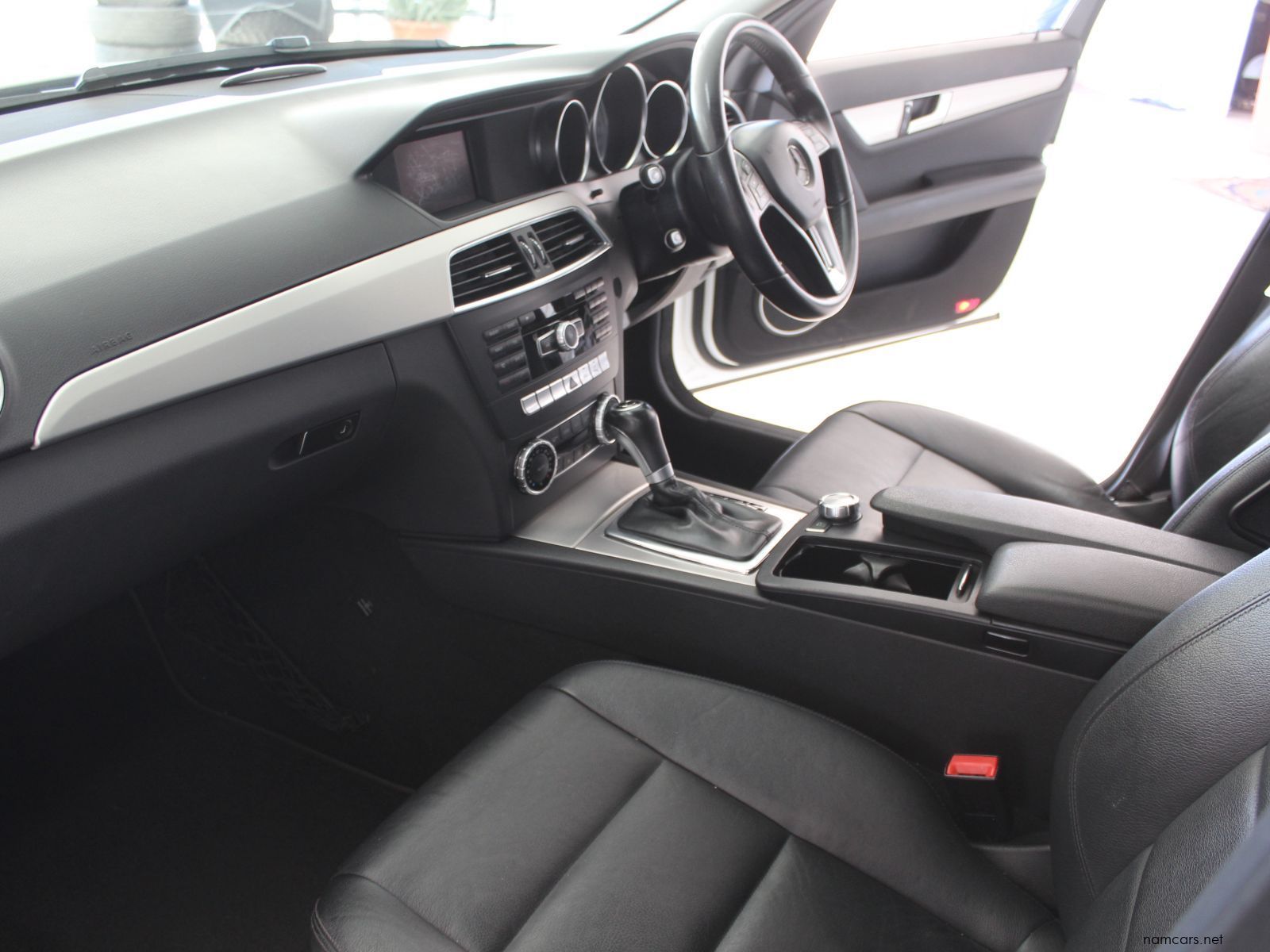 2013 Mercedes-Benz C180 Auto photo