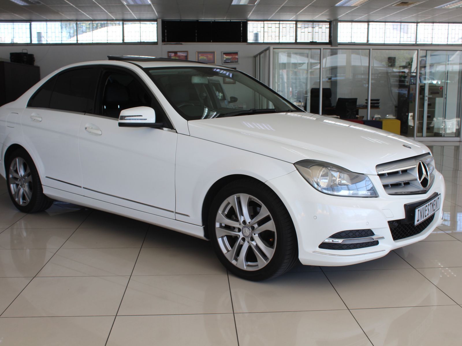 2013 Mercedes-Benz C180 Auto photo