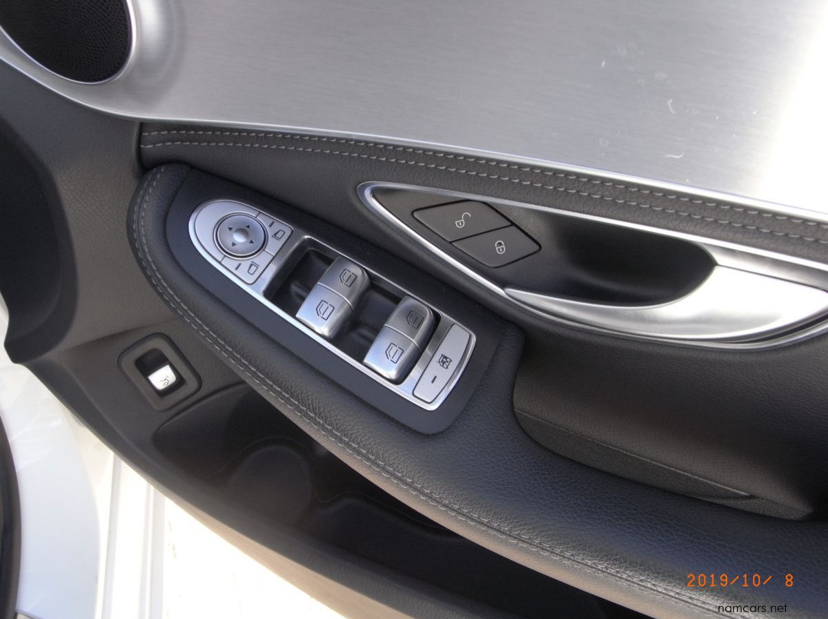 2014 Mercedes-Benz C200 pictures