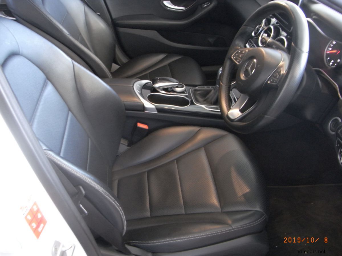 2014 Mercedes-Benz C200 pictures