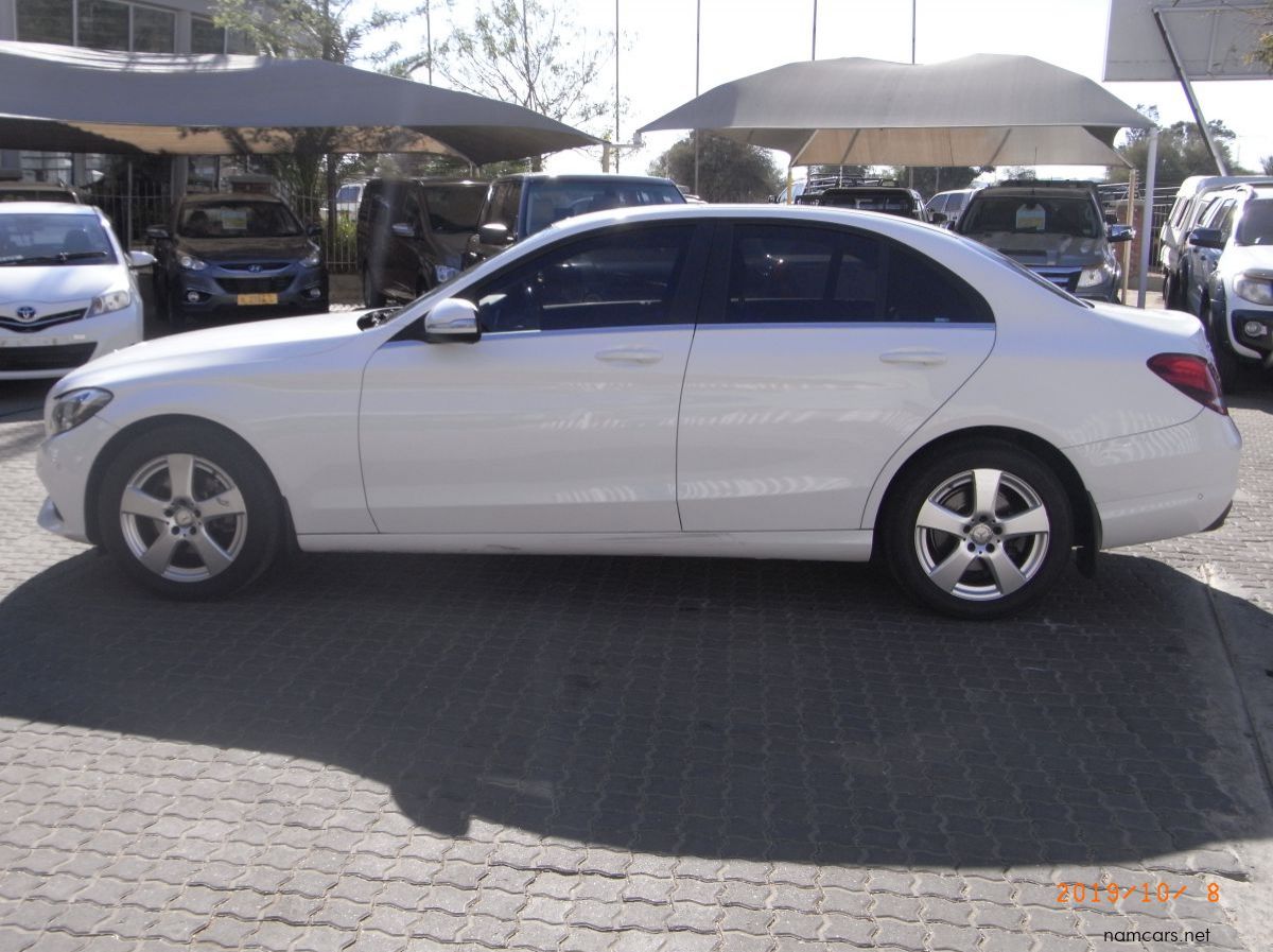 2014 Mercedes-Benz C200 pictures