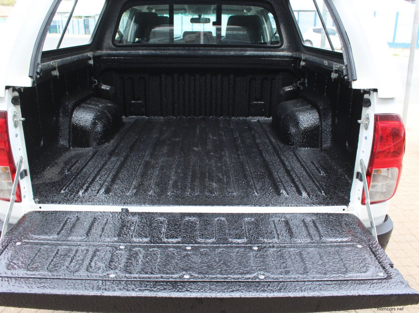 2025 Toyota Hilux 2.4GD6 pictures
