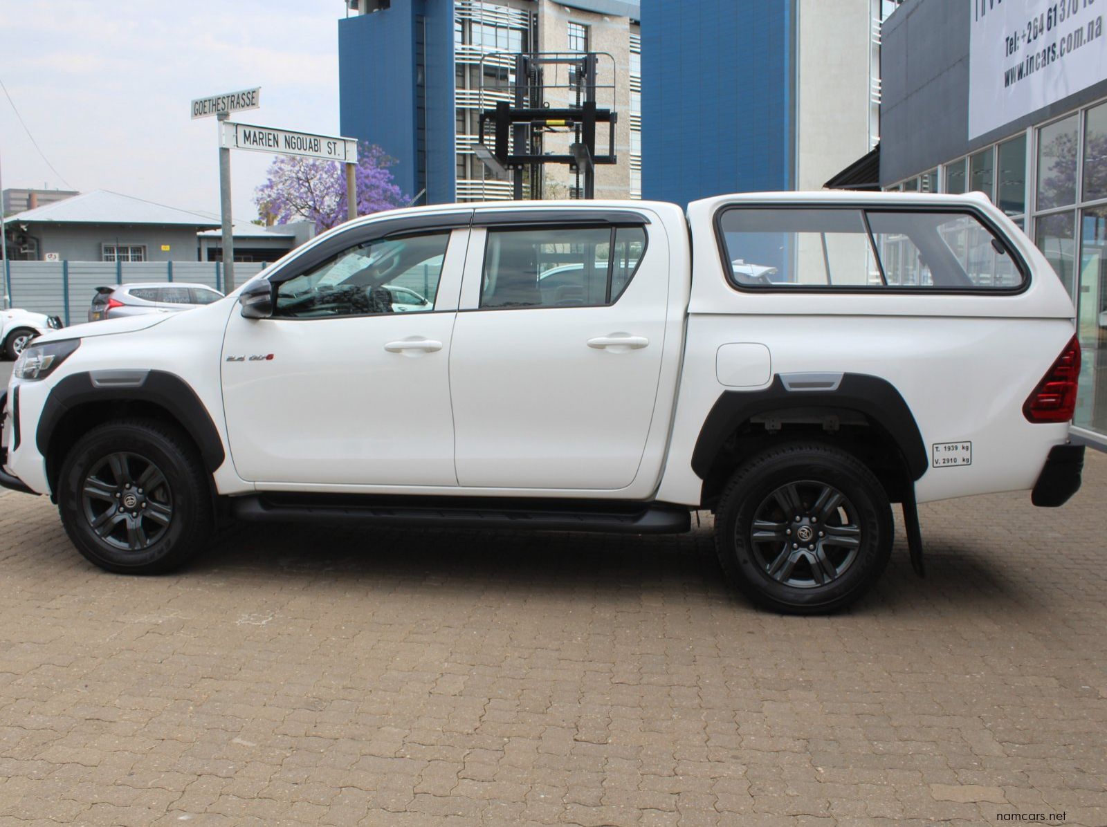 2025 Toyota Hilux 2.4GD6 pictures