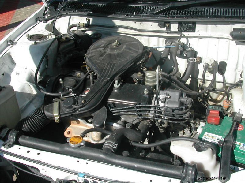 2001 Toyota Tazz pictures