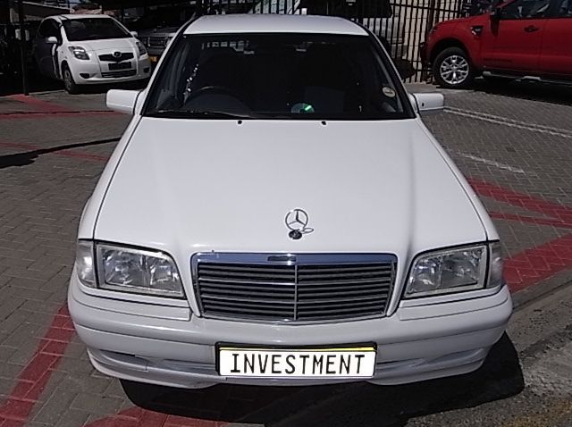 2000 Mercedes-Benz C180 pictures