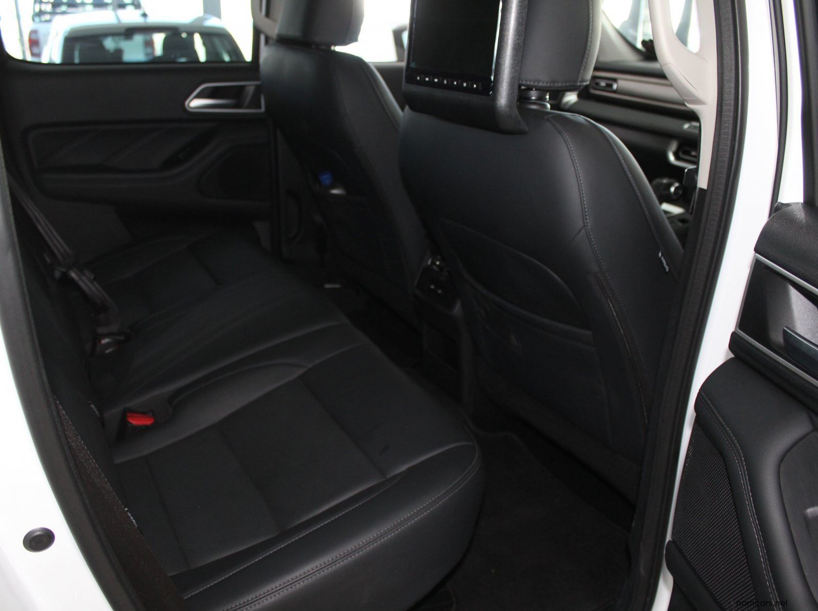 2026 GWM P 300 LTD 2.4T Dcab pictures