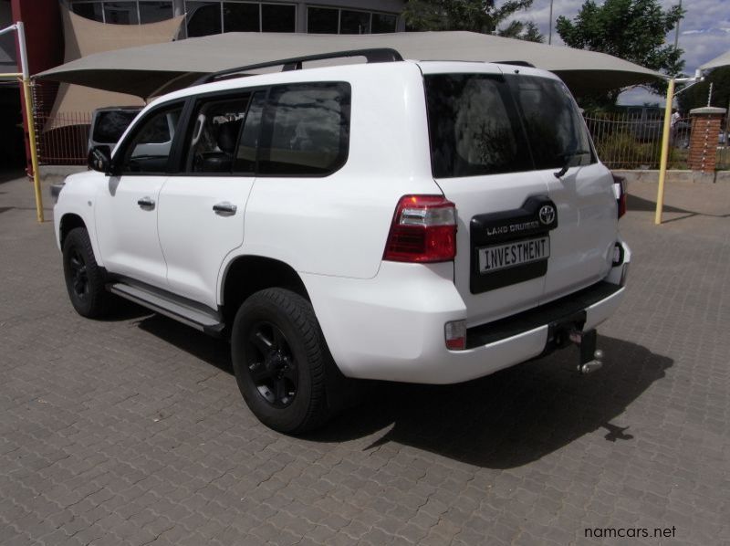 2016 Toyota Land cruiser 200 series pictures
