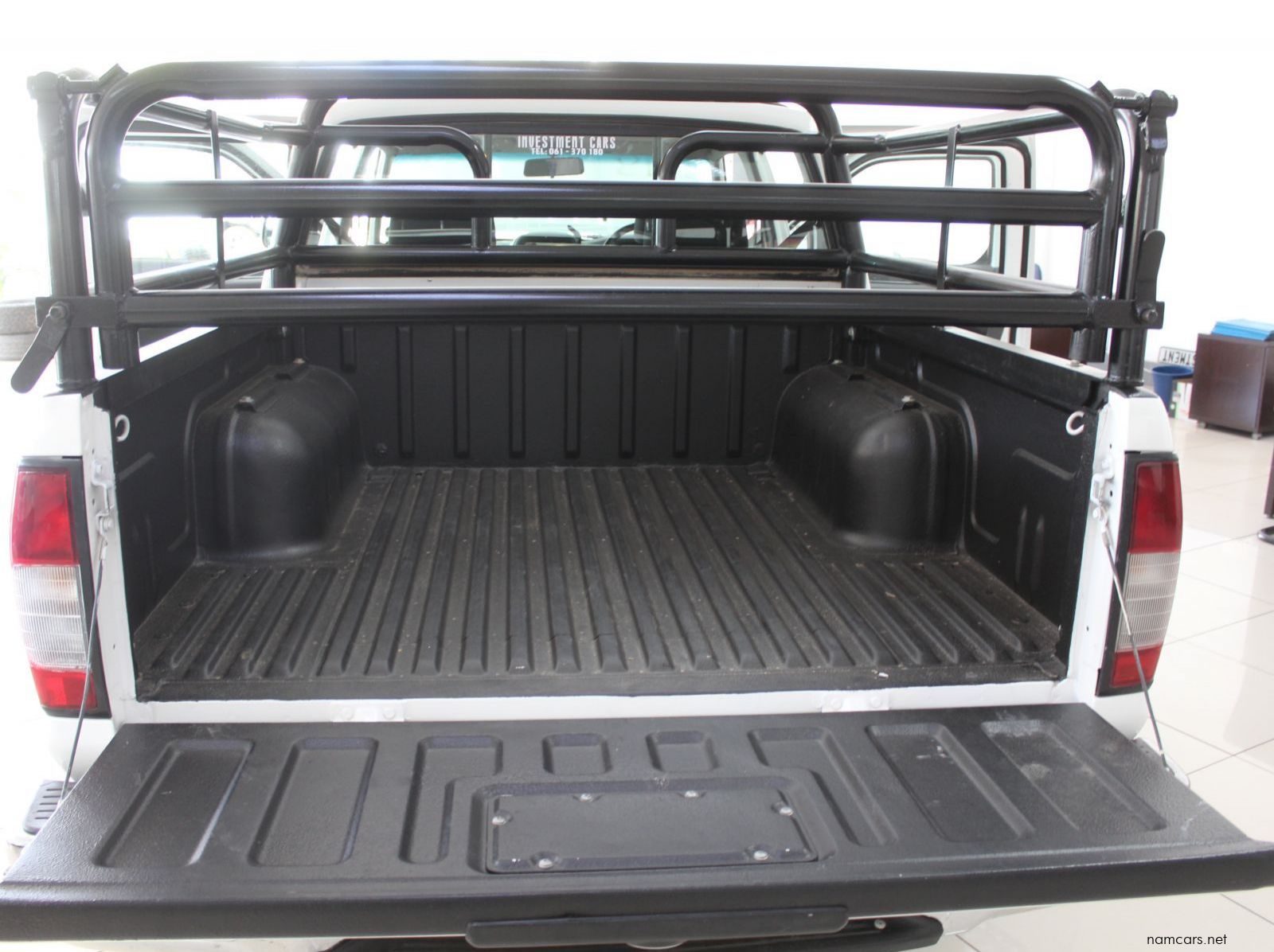 2018 Nissan NP300 2.5 TDI D cab 4x4 pictures