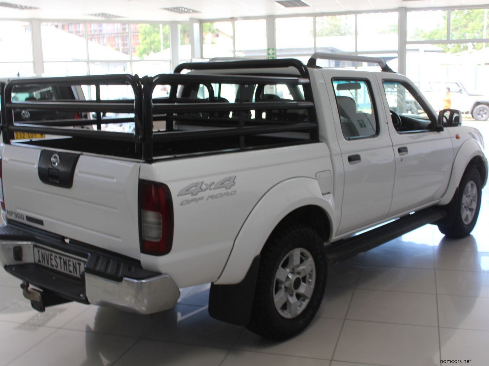 2018 Nissan NP300 2.5 TDI D cab 4x4 pictures