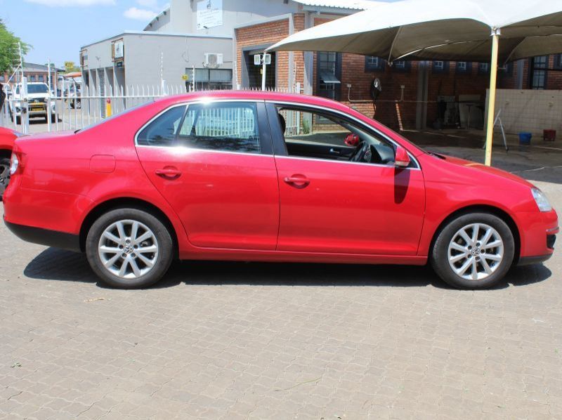 2011 Volkswagen JETTA 1.6 TDI COMFORTLINE pictures