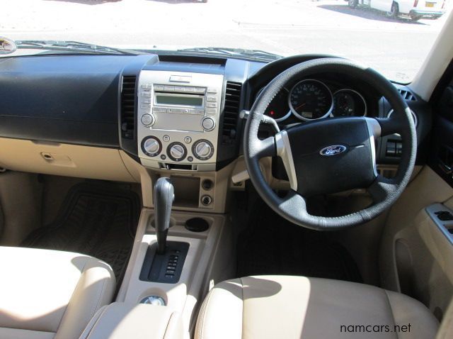 2011 Ford Everest pictures