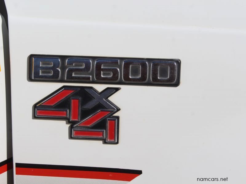 1992 Mazda B2600 Drifter 4x4 pictures